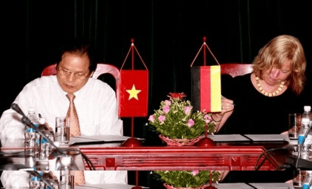 Hợp tác giữa Rosa Luxemburg và Ipam